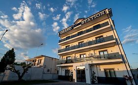 Grand Station Hotel